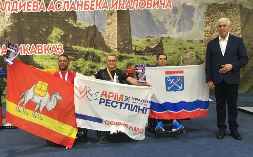 Sw8k9123Yno.jpg Sw8k9123Yno.jpg