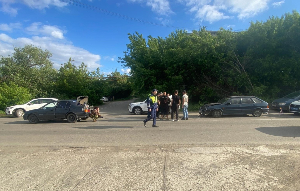 xiKRpSWRGHg.jpg xiKRpSWRGHg.jpg